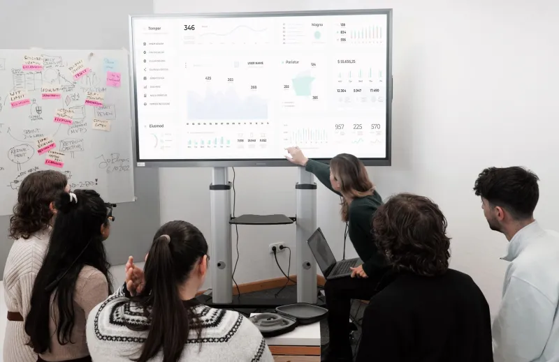 Fragmented Intelligence: The Hidden Cost of Departmental Walls on Your Business Velocity